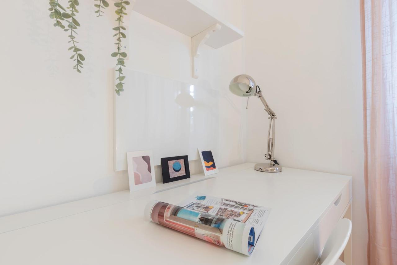 Top Living Apartments - Carducci Turin Bagian luar foto