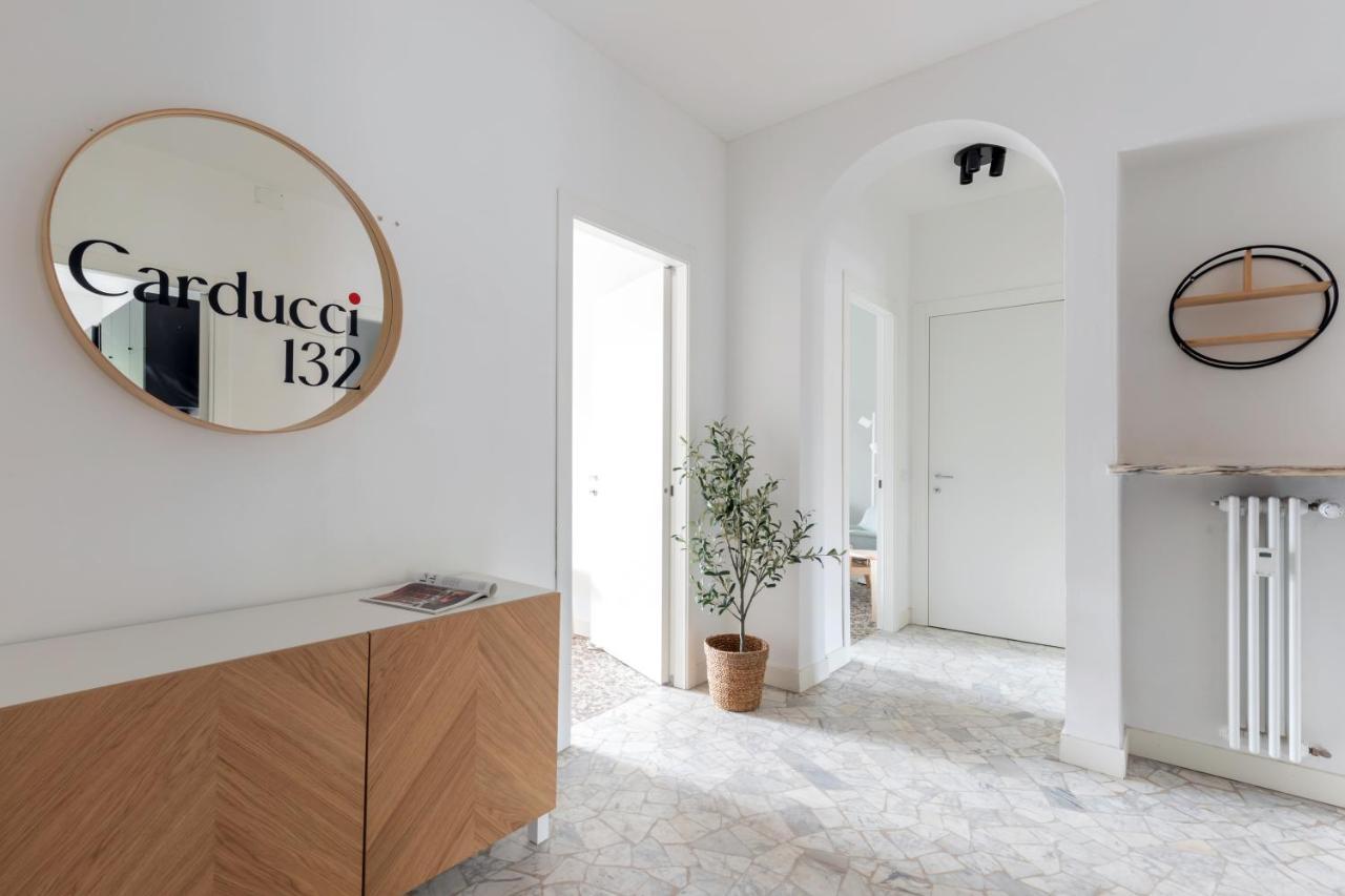 Top Living Apartments - Carducci Turin Bagian luar foto