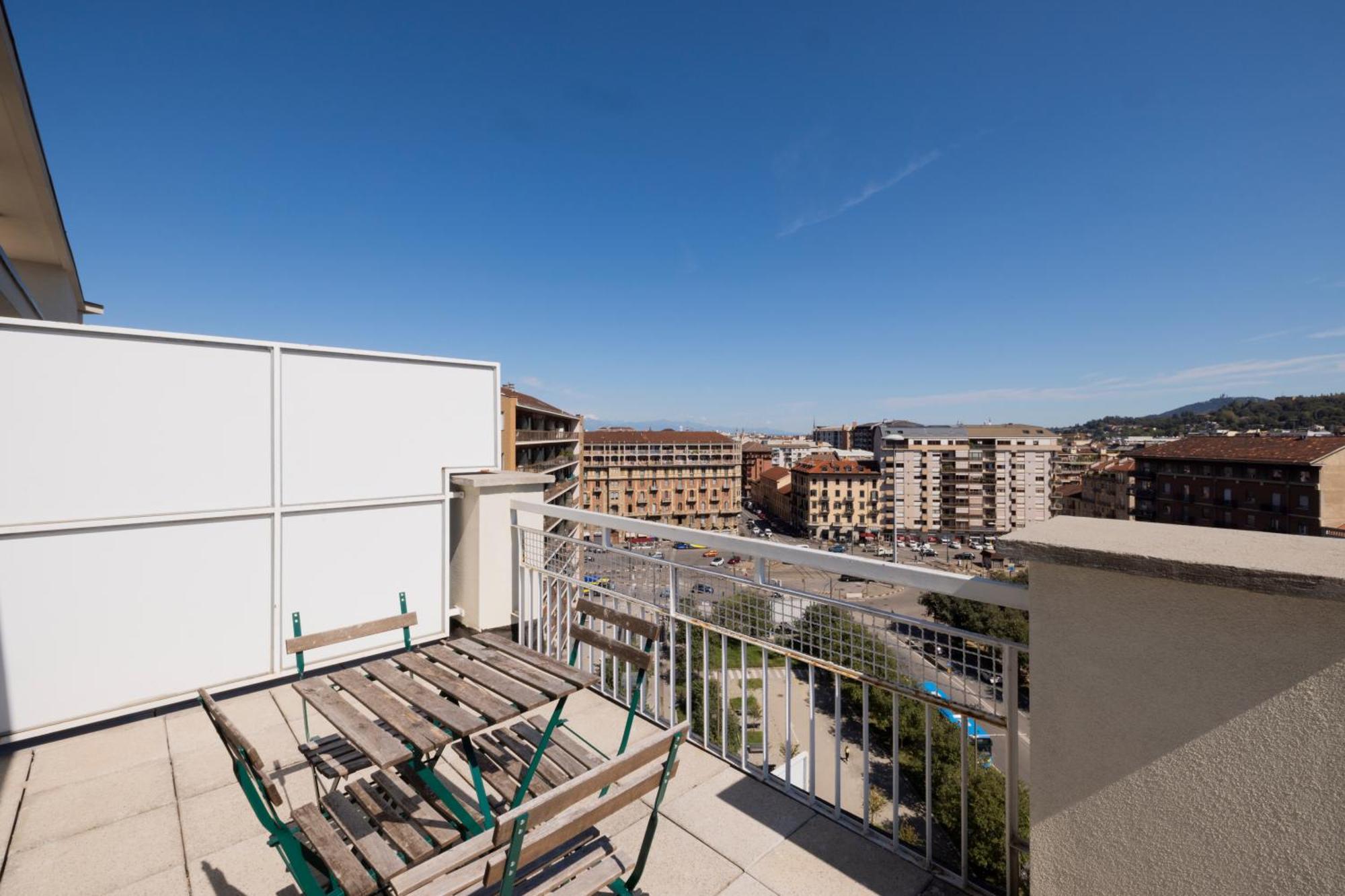 Top Living Apartments - Carducci Turin Bagian luar foto